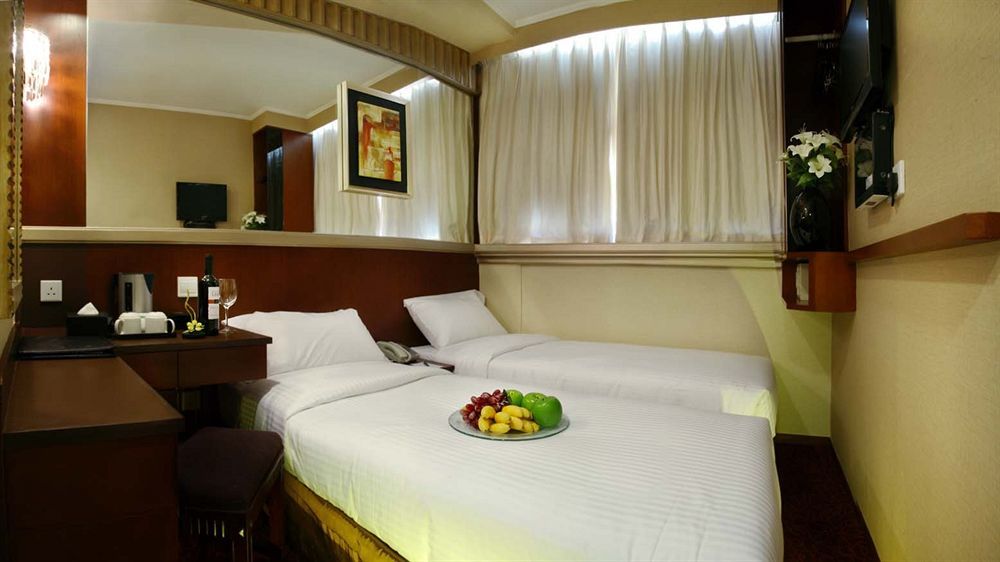 Oriental Lander Hotel Kowloon  Exterior photo